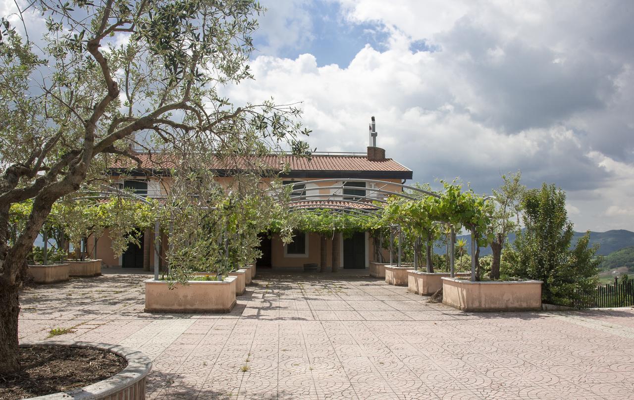 Lisandro Wine Resort Apartments Caserta Castel Campagnano Bagian luar foto